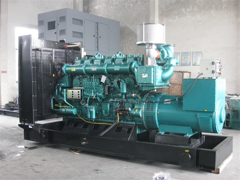 丛台200KW 柴油发电机的油耗是多少?