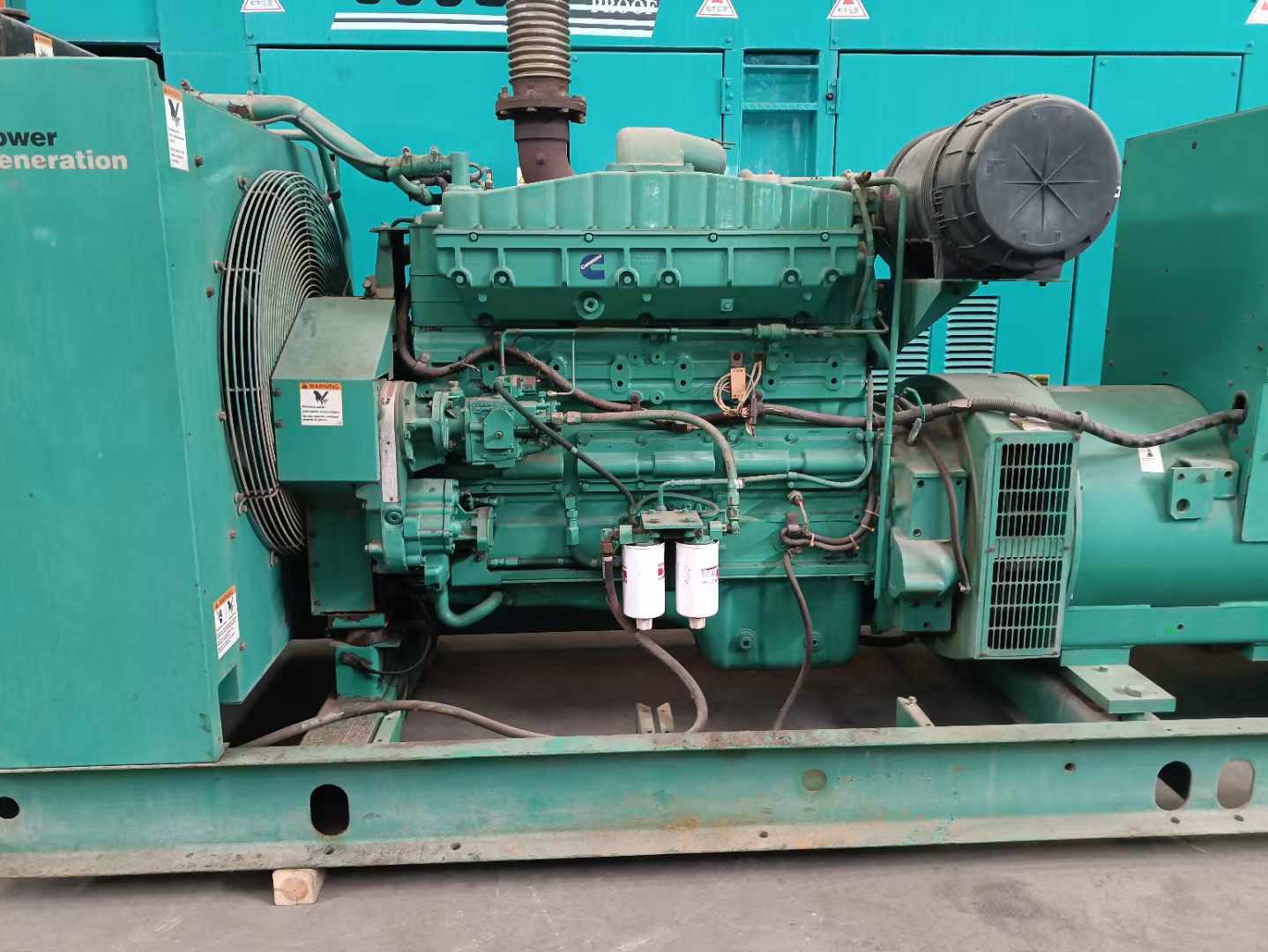 丛台过载会对 600kW 柴油发电机组造成哪些损害？